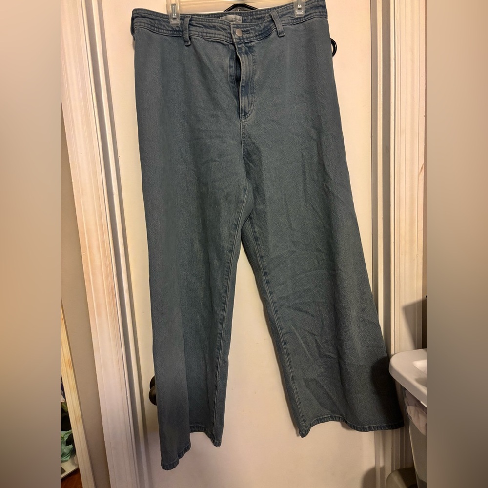 Universal Thread Blue Flare & Wide Leg Jeans